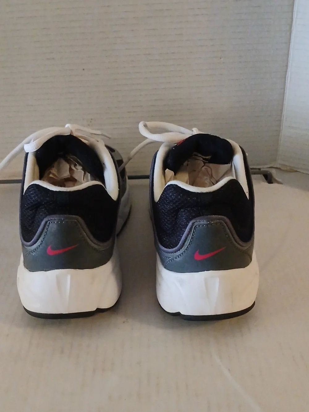 Nike Compete 2 Women’s Black, Gray & Red Athletic Running Shoes